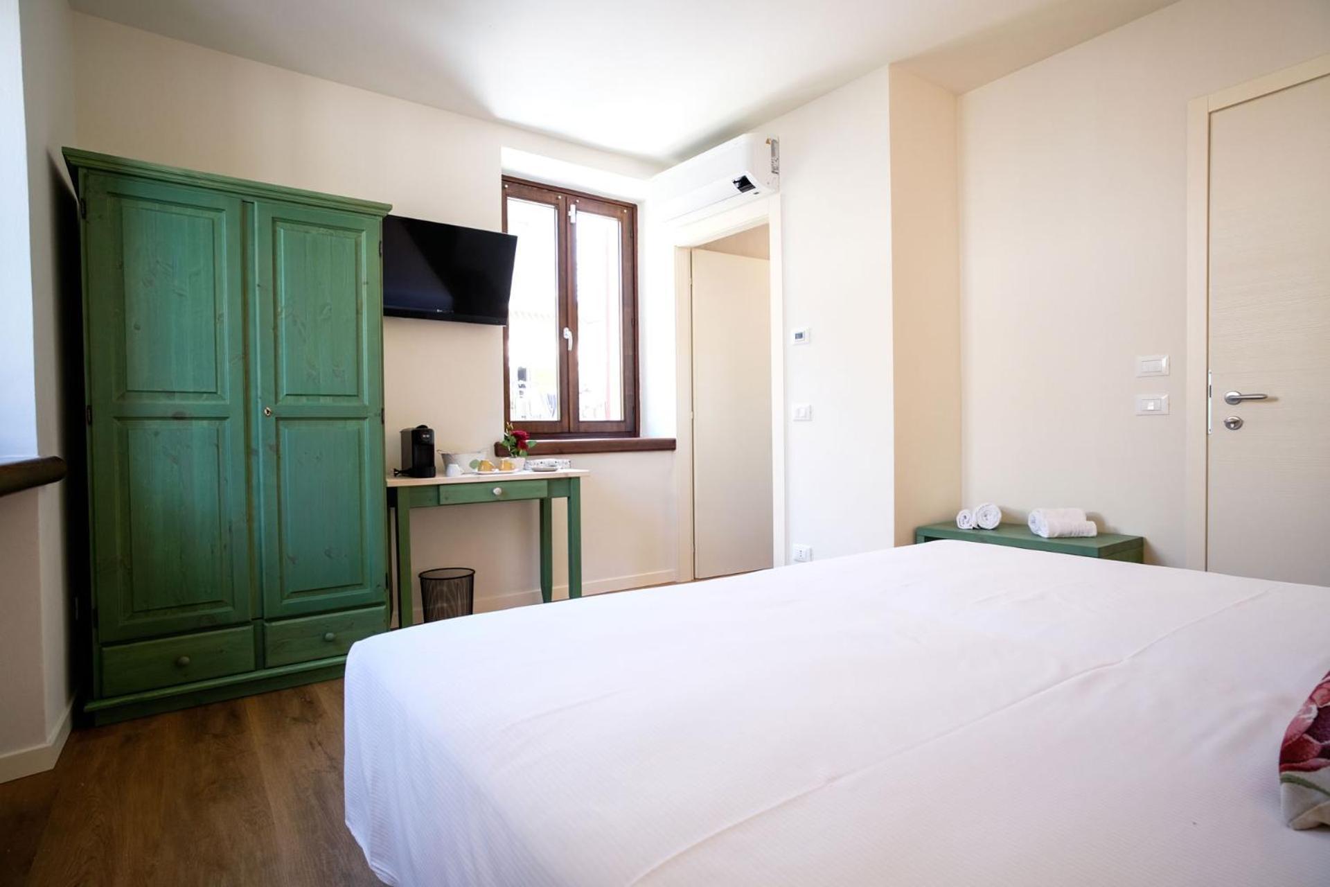 Locanda Il Cavallino 明乔河畔的瓦雷奇奥 外观 照片